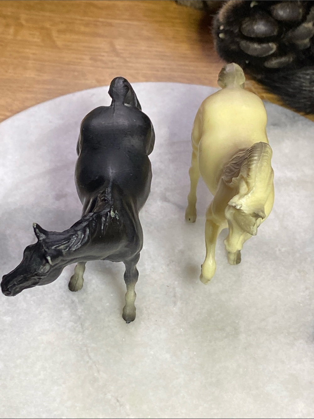 VTG 1975 Breyer G1 Black Stallion & G1 White Mare Quarter Horse Stablemates 1:32